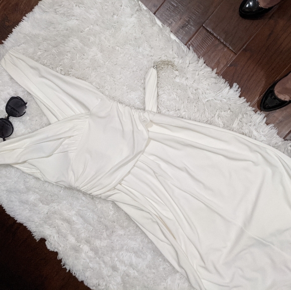 Lux Dress - Picture 4 of 8